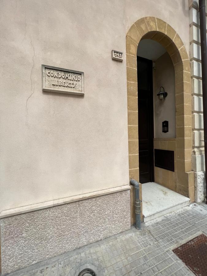 La Casa Di Nina Appartement Brindisi Buitenkant foto